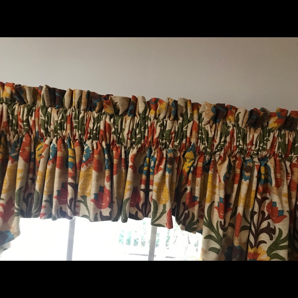 Valances- SOLD - Picture 5 of 7